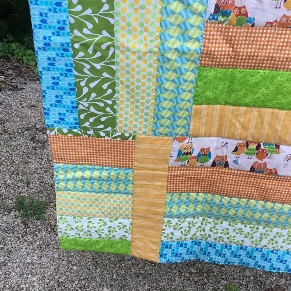 NWT  Hand Crafted Owls Quilt